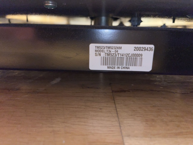 962371-10 Matrix Treadmill