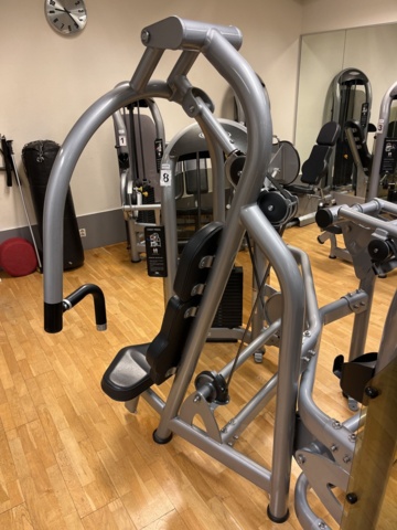 962379-1 Matrix Chest Press