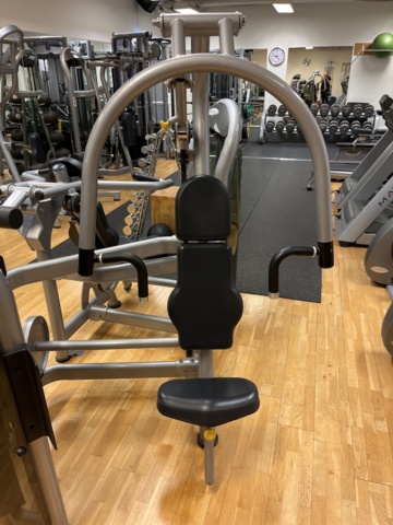 962379-6 Matrix Chest Press