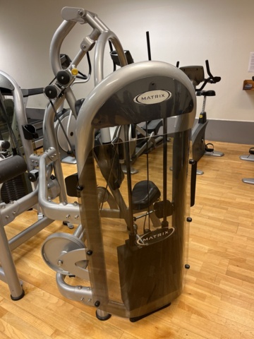 962379-8 Matrix Chest Press