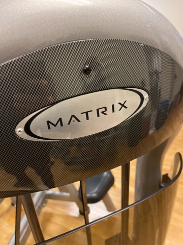 962379-9 Matrix Chest Press