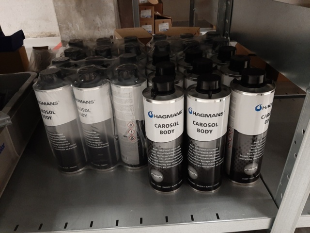 920897-16 9 shelf sections with a large assortment of new spare parts and various components