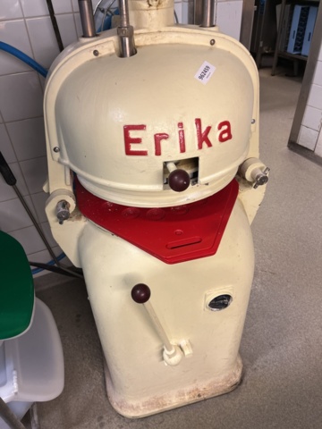962459-3 Press machine Erika