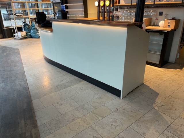 962469-2 Site-built bar counter approx. 7 meters curved