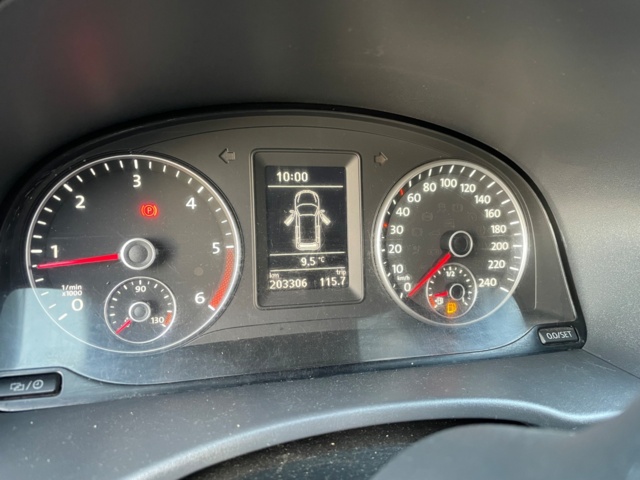 975377-15 Volkswagen Caddy Van 1.6 TDI - 2014