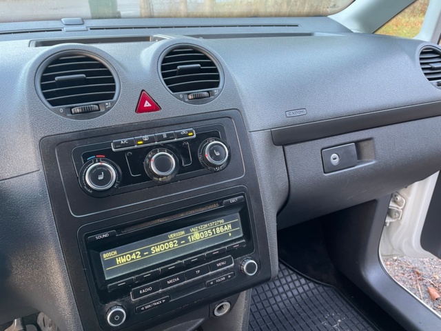 975377-18 Volkswagen Caddy Van 1.6 TDI - 2014