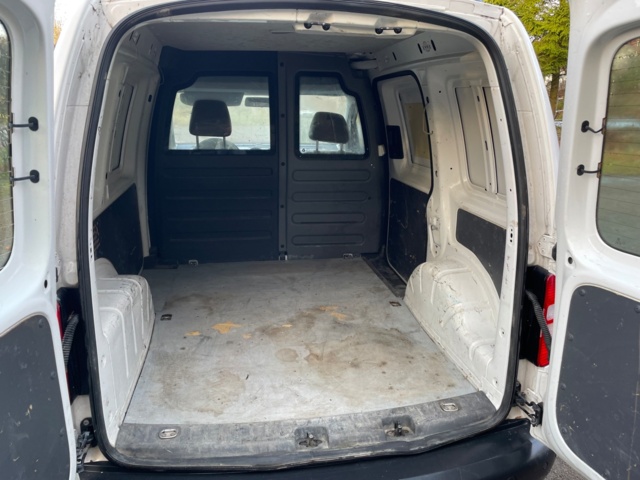 975377-22 Volkswagen Caddy Van 1.6 TDI - 2014