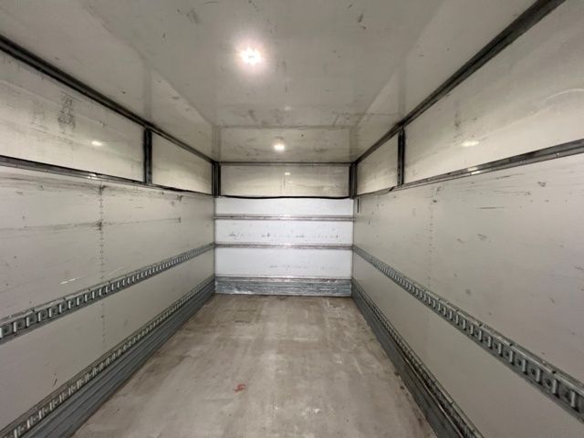 804070-33 Volvo Trucks FE I-Shift - 2016