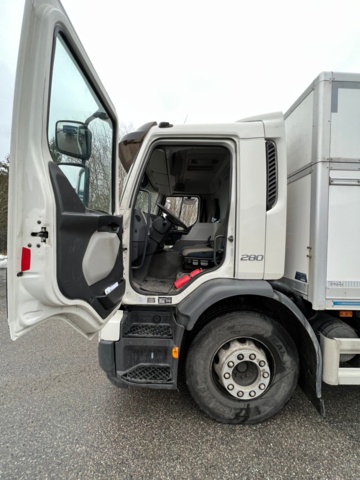 804070-41 Volvo Trucks FE I-Shift - 2016