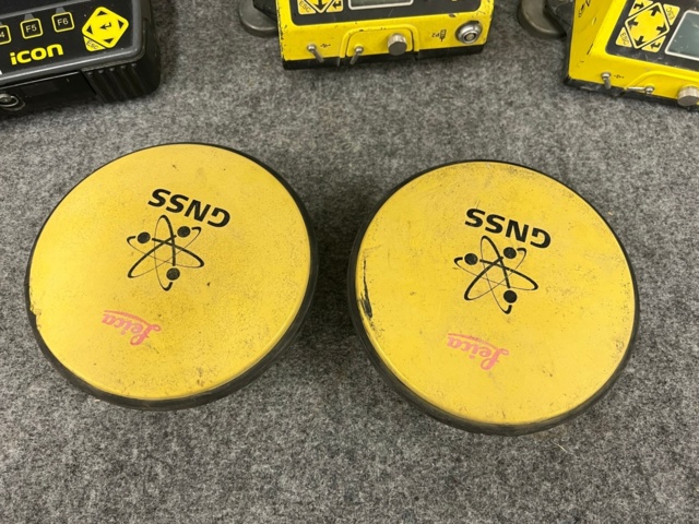 946879-5 GPS System for excavator Leica ICON