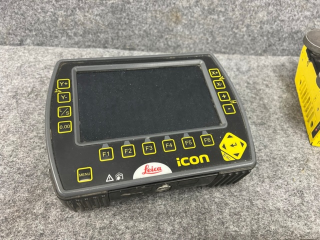 946879-11 GPS System for excavator Leica ICON
