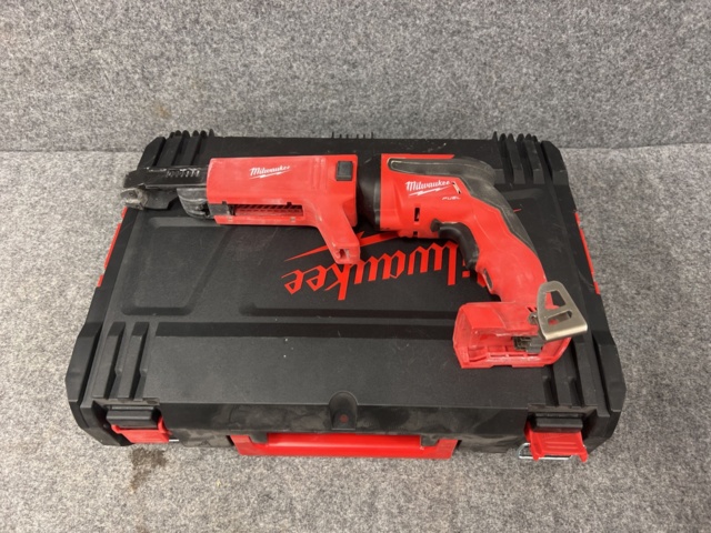 814836-1 Automatic screwdriver Milwaukee