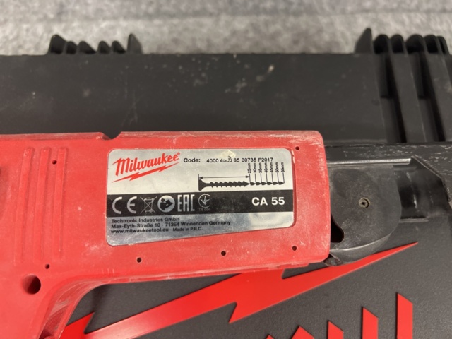 814836-3 Automatic screwdriver Milwaukee