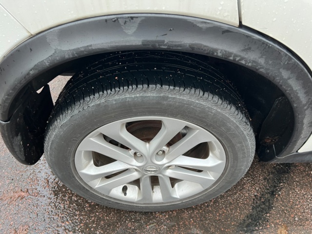 953004-17 Nissan Juke 1.6 XTRONIC-CVT - 2013