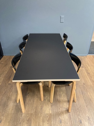 975396-4 Pöytä 180cm x 80cm ja 6kpl Artekin 69 tuoleja