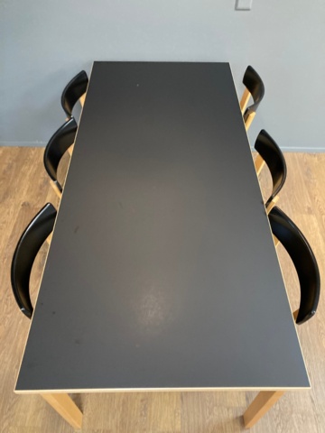 975396-5 Pöytä 180cm x 80cm ja 6kpl Artekin 69 tuoleja