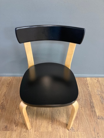 975396-37 Pöytä 180cm x 80cm ja 6kpl Artekin 69 tuoleja