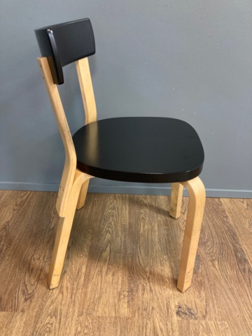 975396-38 Pöytä 180cm x 80cm ja 6kpl Artekin 69 tuoleja