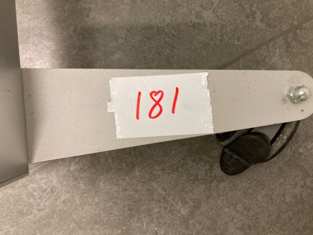 975574-4 Isku lasinen väliseinä pyörillä