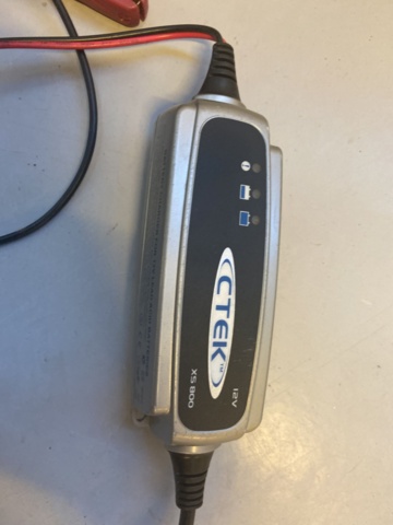 946632-3 Diverse batteriladdare till bilar