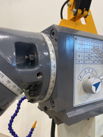 949047-10 Milling machine XL6230