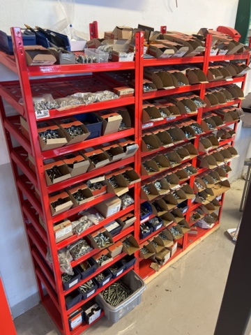 946569-1 Assortment with bolt, nut and more