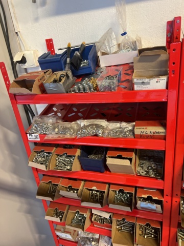 946569-9 Assortment with bolt, nut and more