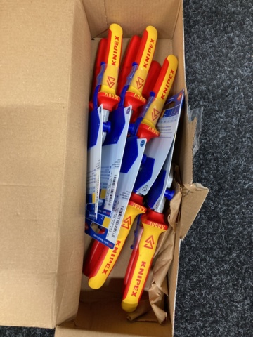 974875-2 5 cable scissors Knipex 95 16 165 SB