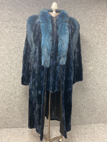 908020-1 Fur coat Adsbøl of Copenhagen
