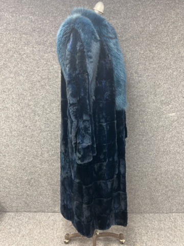 908020-9 Fur coat Adsbøl of Copenhagen