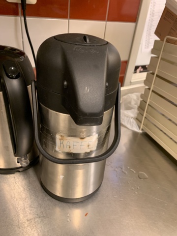 940823-8 Cutting machine Bosch AS9ST, 2 kettles Bosch, thermos