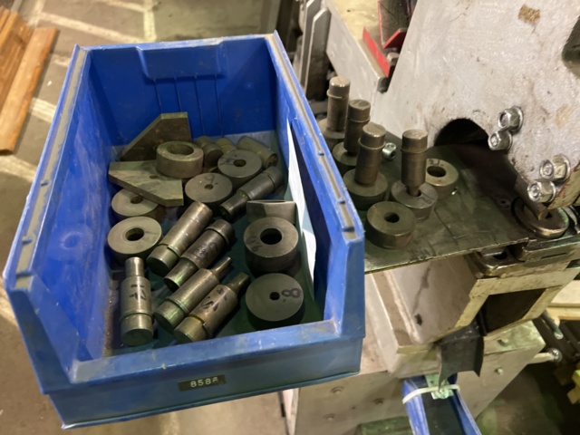 902527-5 Combination punch machine Scatchman 4014C0B