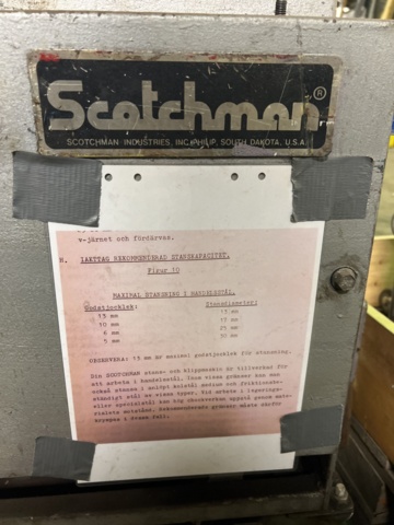 902527-8 Combination punch machine Scatchman 4014C0B