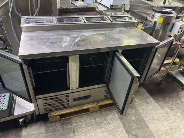 896979-2 sideboard fridge with 3 cabinets and chute