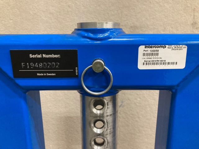 977180-3 Called "Gas Spring Test Rig" with accessories