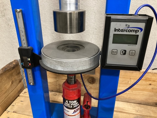 977180-4 Called "Gas Spring Test Rig" with accessories