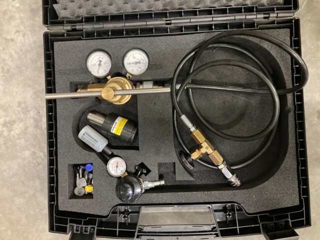 977180-7 Called "Gas Spring Test Rig" with accessories