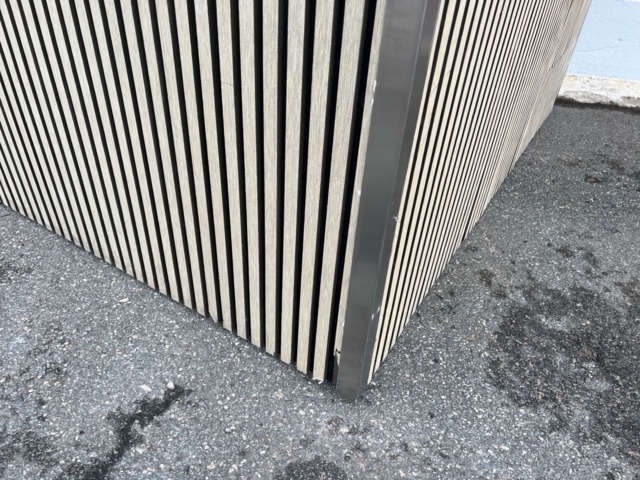 917738-2 L-shaped checkout counter