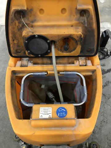 977578-6 Combined scrubber Taski Swingo 2500