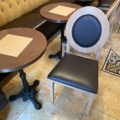 972654-5 Table, chairs and sofa