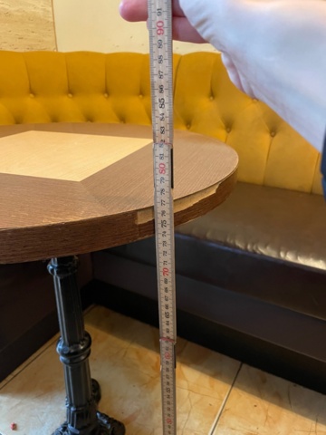 972654-8 Table, chairs and sofa