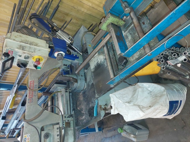 882051-10 Band saw Thomas Zip 28 with roller table