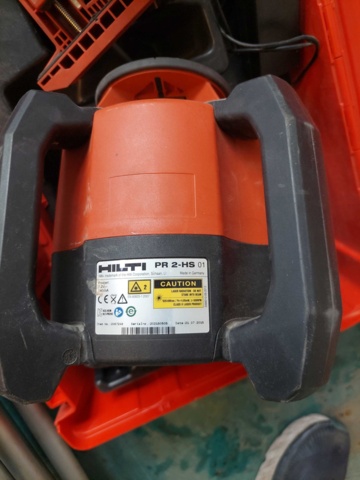 882070-4 ROTATIONSLASER PR 2-HS med stativ