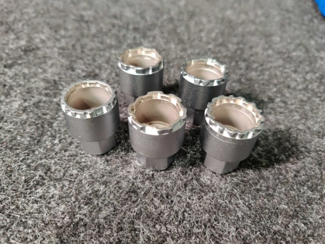 978205-7 Lock sleeve set Condor Volvo A & B (40 parts)