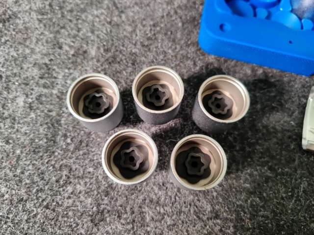 978205-13 Lock sleeve set Condor Volvo A & B (40 parts)