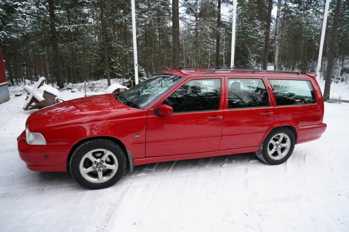 978390-2 Volvo V70 2.4 GLT - 1998