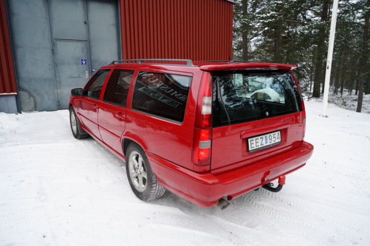 978390-3 Volvo V70 2.4 GLT - 1998