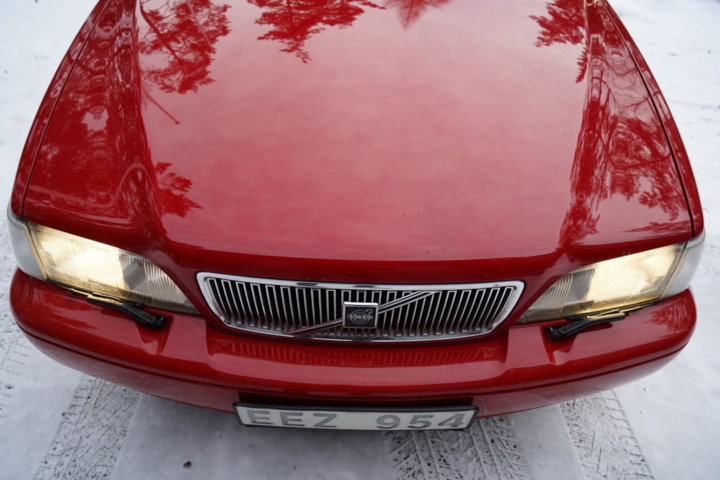 978390-9 Volvo V70 2.4 GLT - 1998