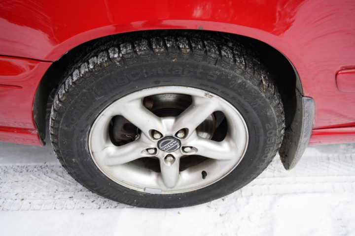 978390-18 Volvo V70 2.4 GLT - 1998