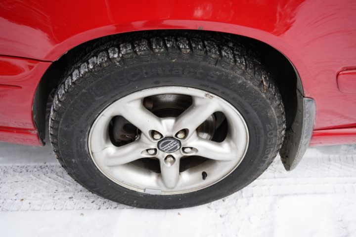 978390-19 Volvo V70 2.4 GLT - 1998